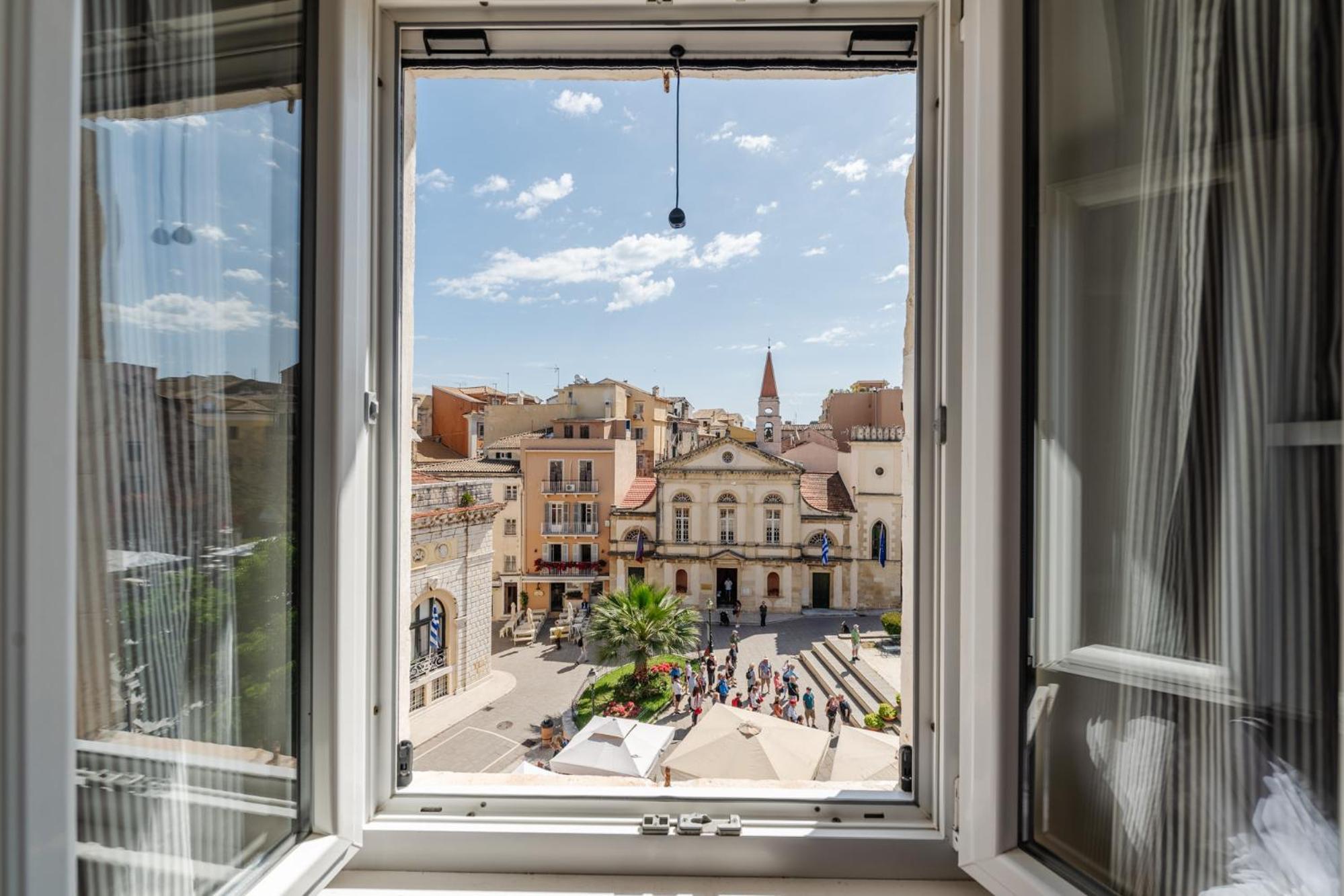 "San Giacomo Square Apt." In The Heart Of Old Town Corfu  외부 사진